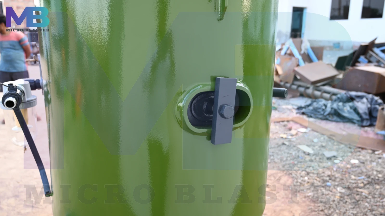 Grit Blasting Machine 4