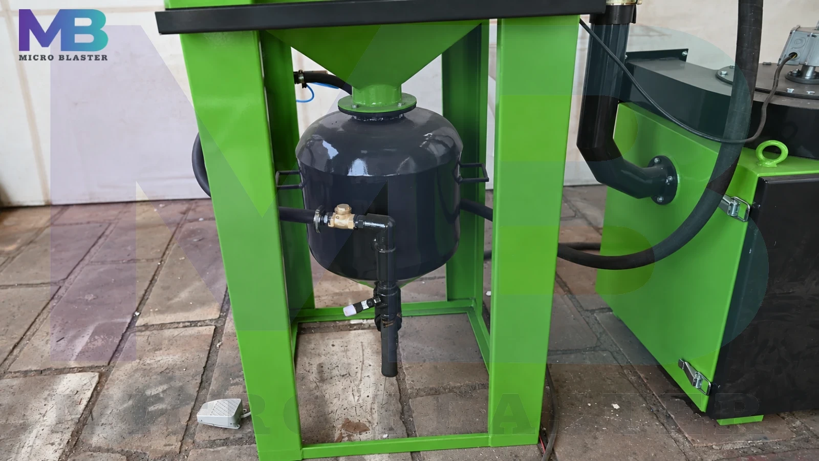 Sand Blasting Cabinet 2
